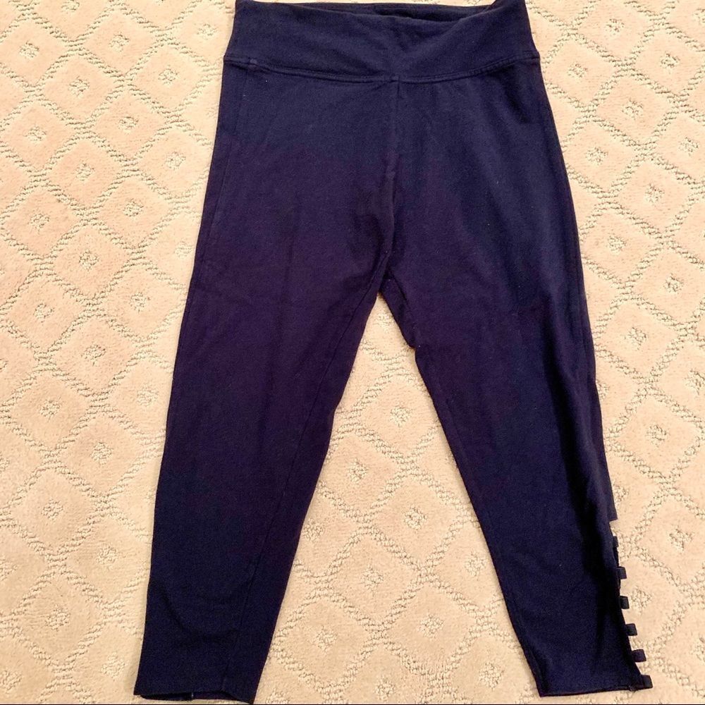 Victoria’s Secret Sport Athletic Workout Capris‎